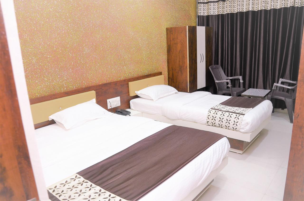 Hotel Bansidhar Somnāth Esterno foto