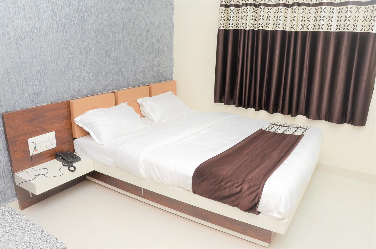 Hotel Bansidhar Somnāth Esterno foto