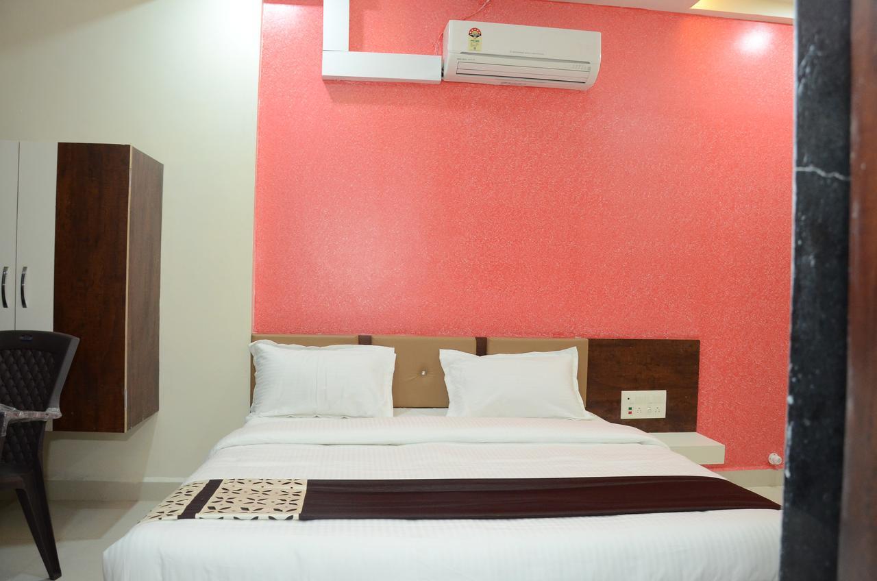 Hotel Bansidhar Somnāth Esterno foto